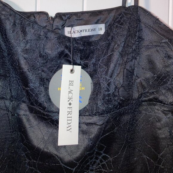 Modcloth Dying to Meet You Interwebs Spider Mesh Midi Dress - Black- NWT - Picture 5 of 8